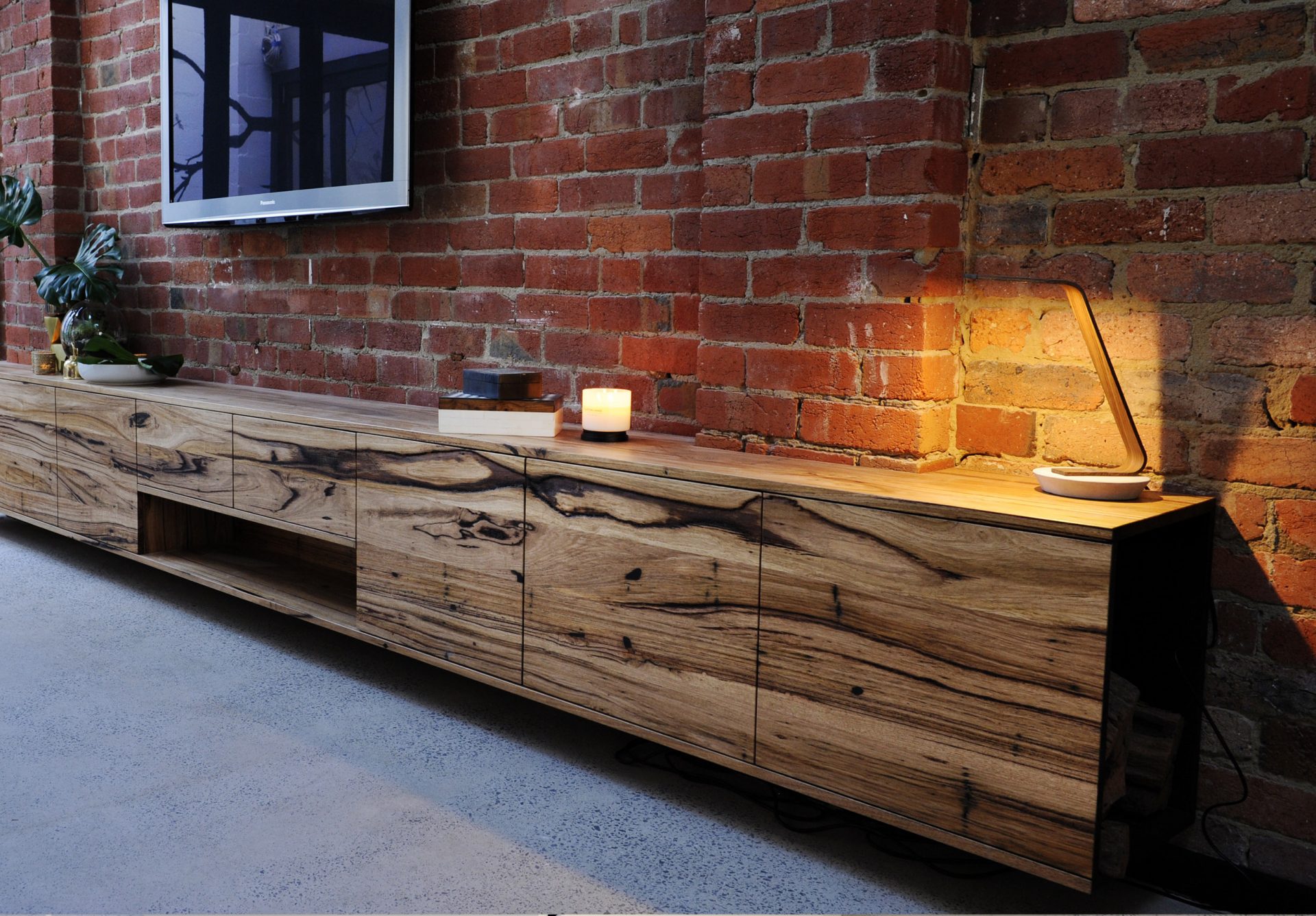 Collingwood - Blank Canvas - Shaynna Blaze